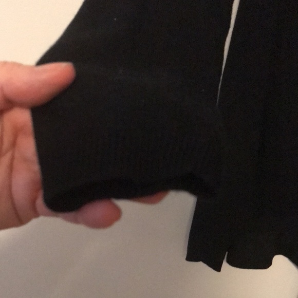 Black cross over zip up knitted top Medium - Picture 3 of 4